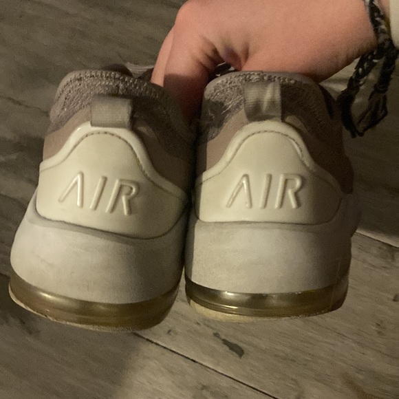 Nike air sneakers - Picture 3 of 3